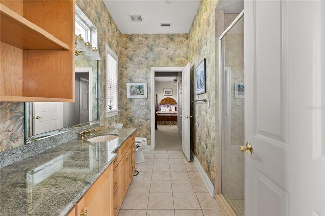 8402 TALLAHASSEE DRIVE NE, St Petersburg, FL 33702