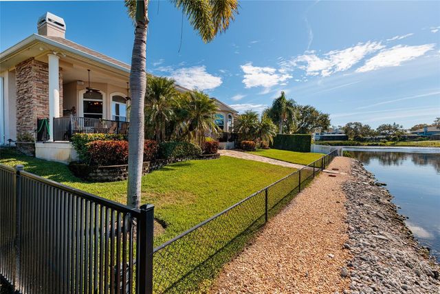 8402 TALLAHASSEE DRIVE NE, St Petersburg, FL 33702