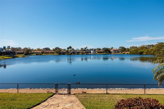 8402 TALLAHASSEE DRIVE NE, St Petersburg, FL 33702