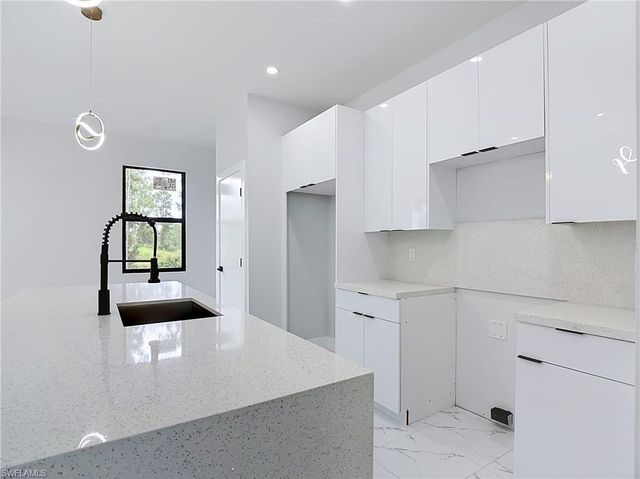 3900 E 10th ST, Lehigh Acres, FL 33972