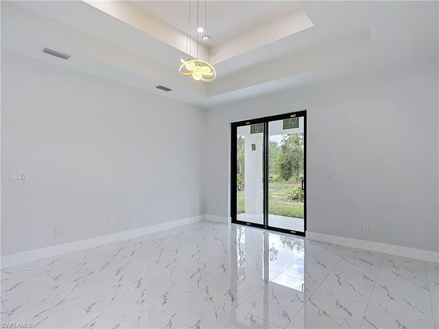 3900 E 10th ST, Lehigh Acres, FL 33972