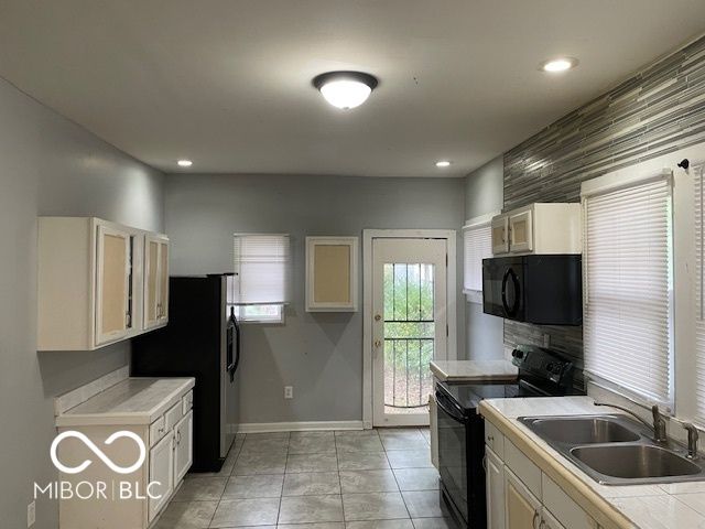 3111 Central Avenue, Indianapolis, IN 46205