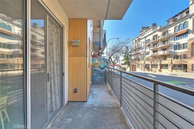 217 S Marengo 110, Pasadena, CA 91101