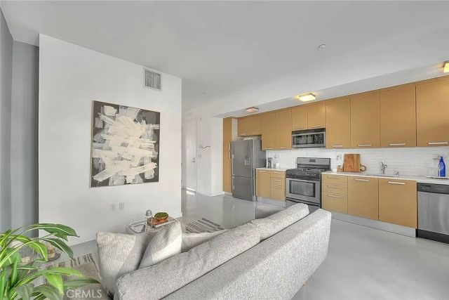 217 S Marengo 110, Pasadena, CA 91101