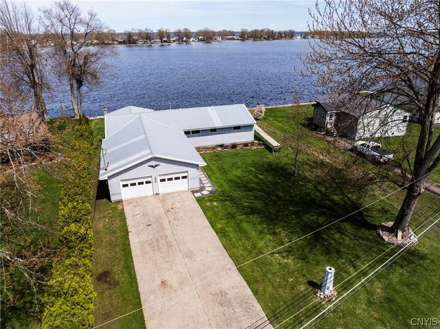 9092 Beach Road, Cicero, NY 13029