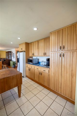 9092 Beach Road, Cicero, NY 13029
