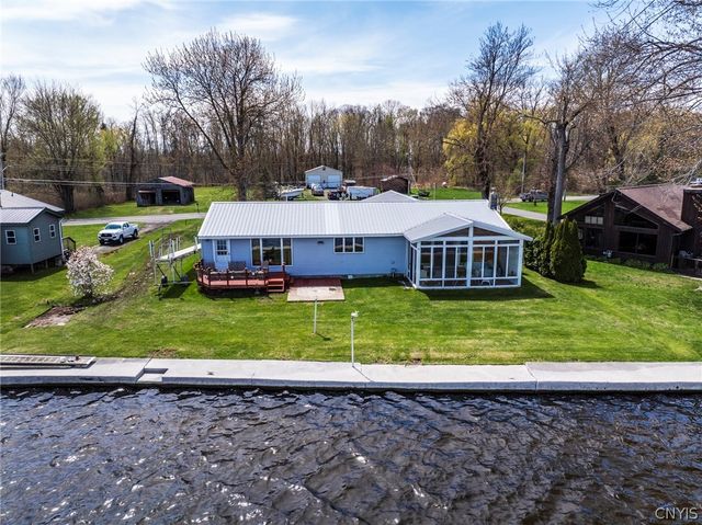 9092 Beach Road, Cicero, NY 13029