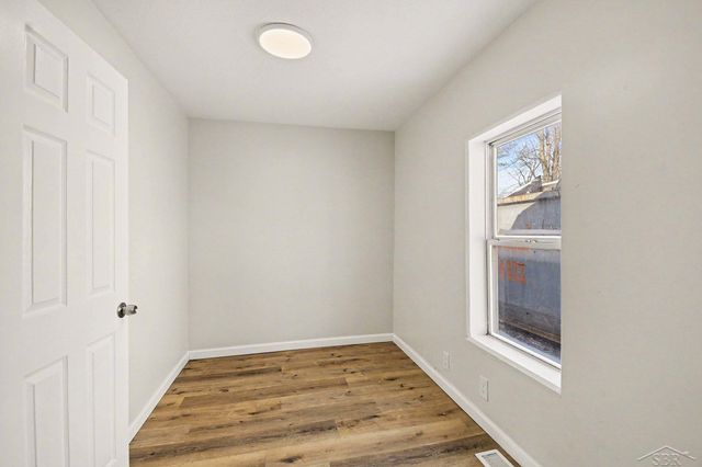 122 S East Street, Vassar, MI 48768