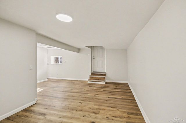 122 S East Street, Vassar, MI 48768