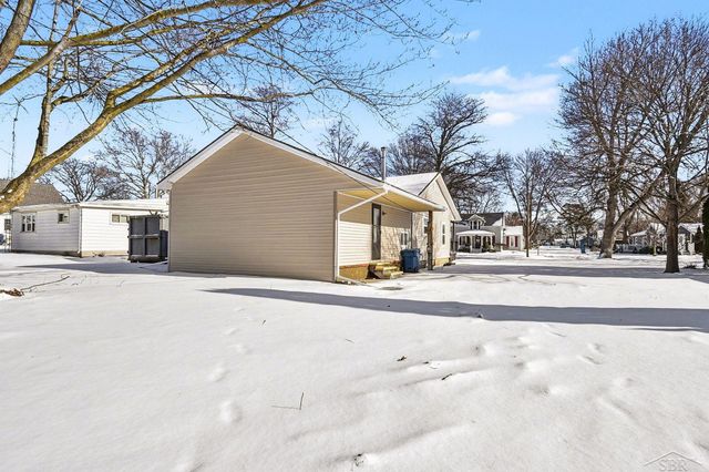 122 S East Street, Vassar, MI 48768