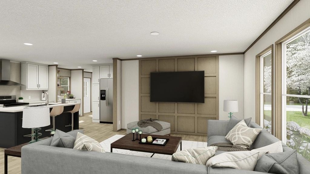 Image 2 of property listing at 40410 COUNTRY ROAD, Eustis, FL 32726