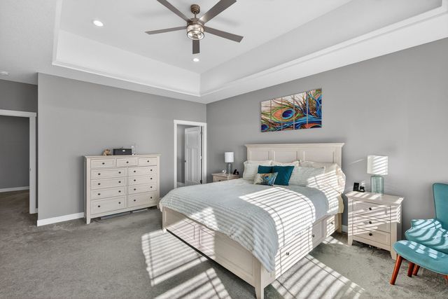 2716 W 38th Place, Davenport, IA 52806