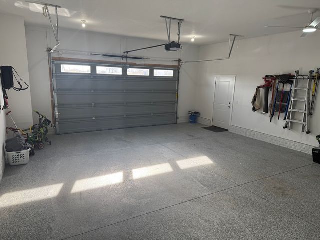 2716 W 38th Place, Davenport, IA 52806