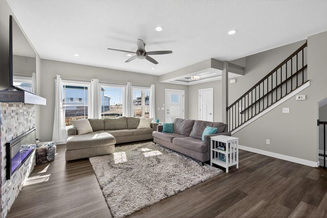 2716 W 38th Place, Davenport, IA 52806