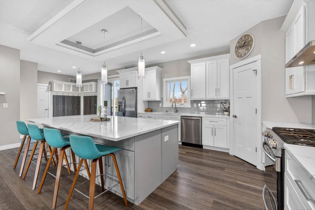 2716 W 38th Place, Davenport, IA 52806