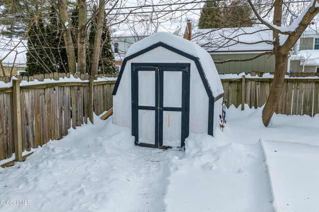 62 Keeler Drive, Albany, NY 12208