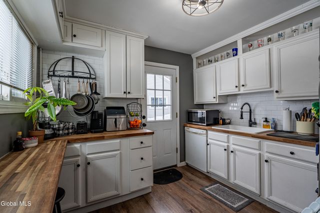 62 Keeler Drive, Albany, NY 12208