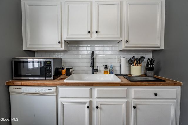 62 Keeler Drive, Albany, NY 12208