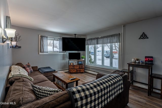 62 Keeler Drive, Albany, NY 12208