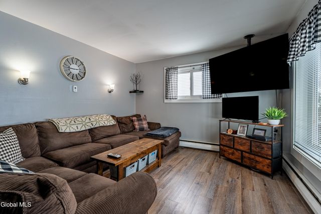 62 Keeler Drive, Albany, NY 12208