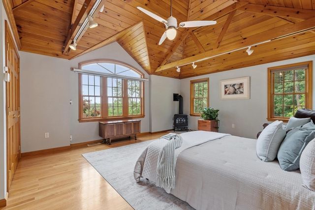 5 Overlook Circle, Westford, MA 01886