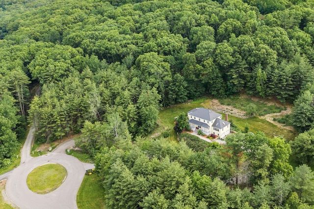 5 Overlook Circle, Westford, MA 01886