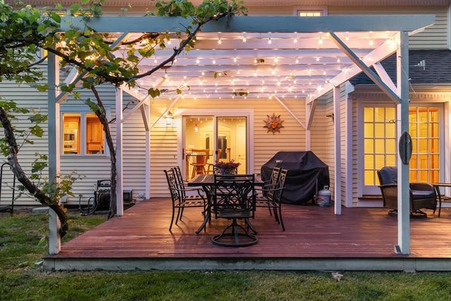 5 Overlook Circle, Westford, MA 01886