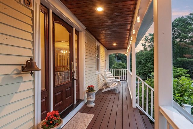 5 Overlook Circle, Westford, MA 01886
