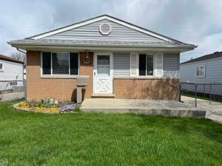 19877 Woodward Street, Clinton Twp, MI 48035