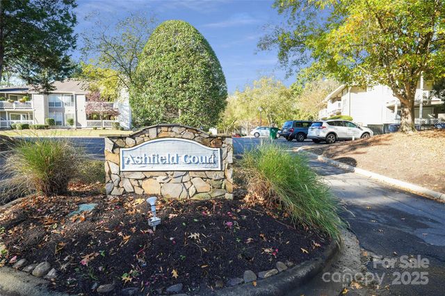 7429 Ashfield Court, Charlotte, NC 28226