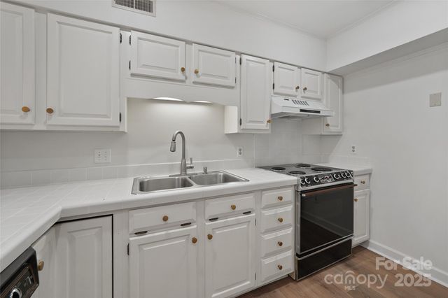 7429 Ashfield Court, Charlotte, NC 28226