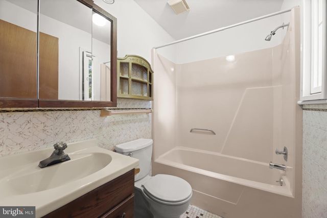 4816 BUCKS SCHOOL HOUSE RD, Baltimore, MD 21237