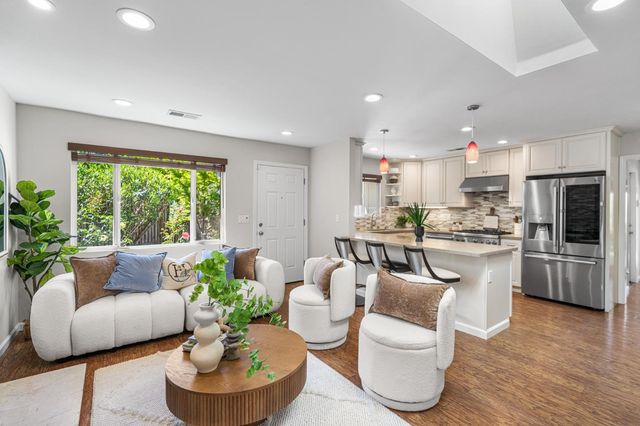 175 La Canada Court, Los Gatos, CA 95032