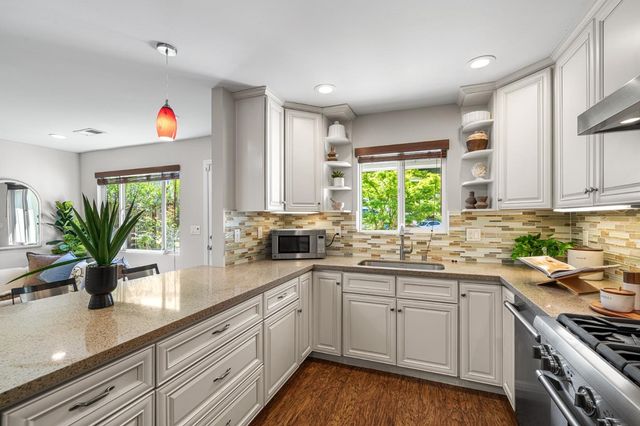 175 La Canada Court, Los Gatos, CA 95032