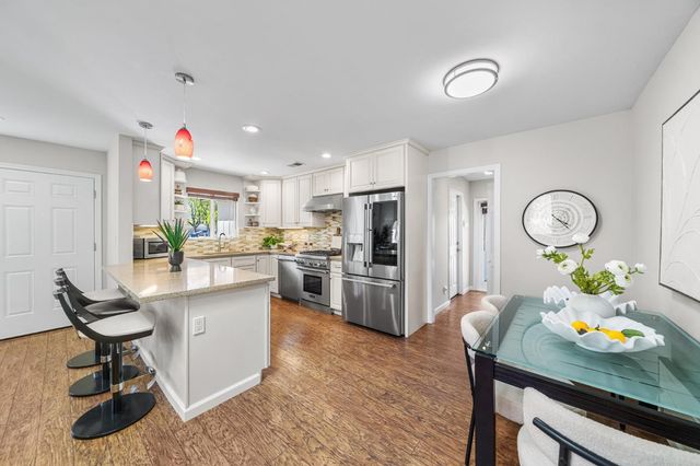 175 La Canada Court, Los Gatos, CA 95032