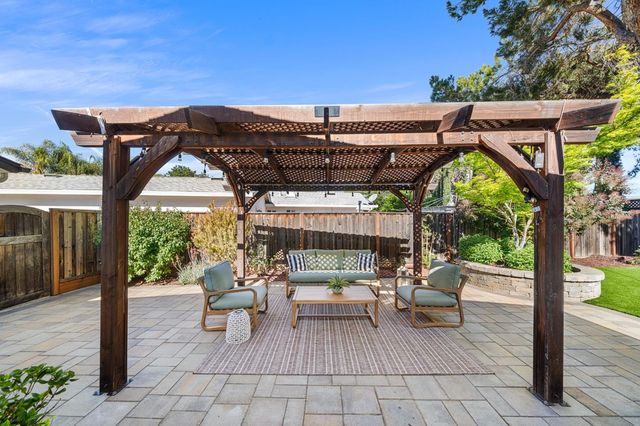 175 La Canada Court, Los Gatos, CA 95032