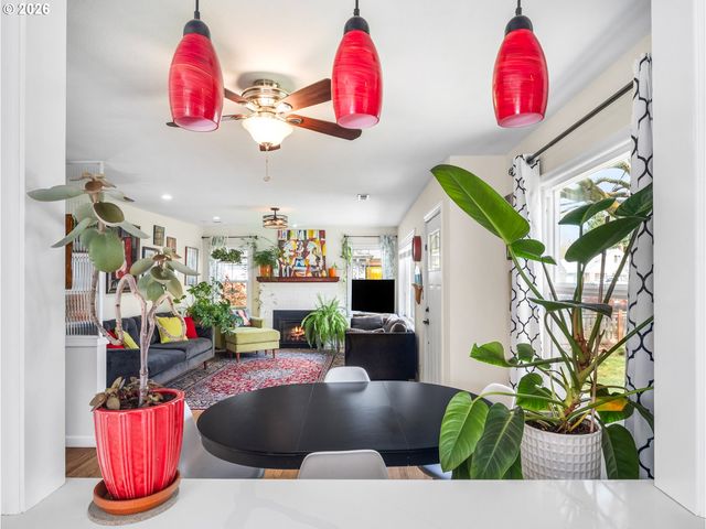 4011 Se 113TH Ave, Portland, OR 97266