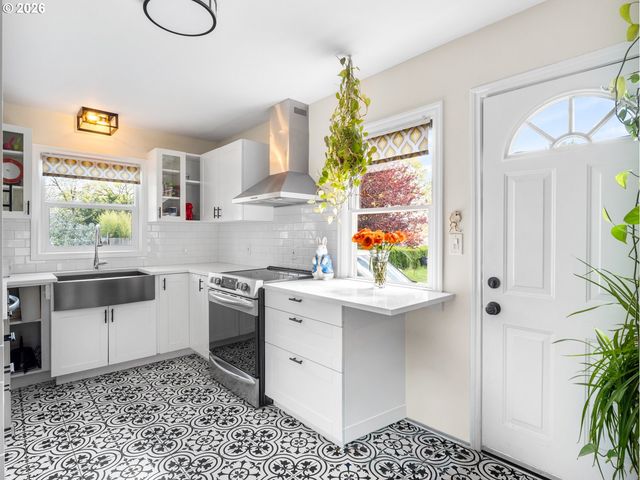 4011 Se 113TH Ave, Portland, OR 97266