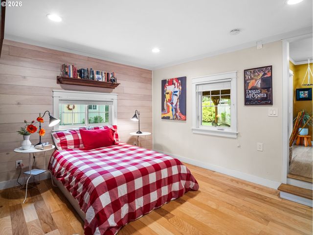 4011 Se 113TH Ave, Portland, OR 97266