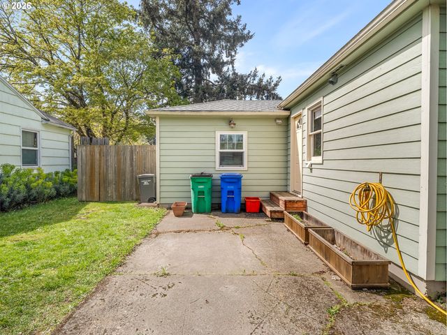 4011 Se 113TH Ave, Portland, OR 97266