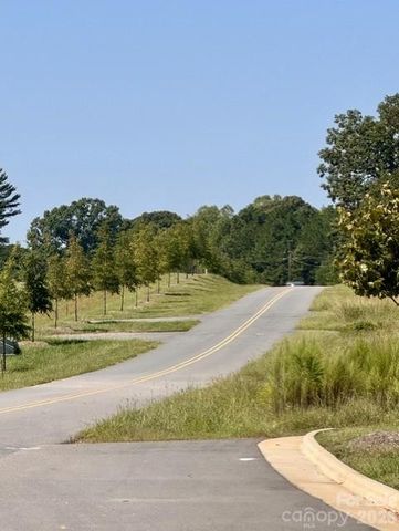 204 Dover Road, Statesville, NC 28677