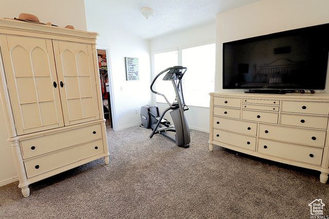 6823 W BOTTLEBRUSH LN, West Jordan, UT 84081