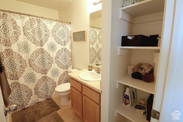 6823 W BOTTLEBRUSH LN, West Jordan, UT 84081