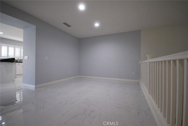 25725 Wagner Way C, Stevenson Ranch, CA 91381