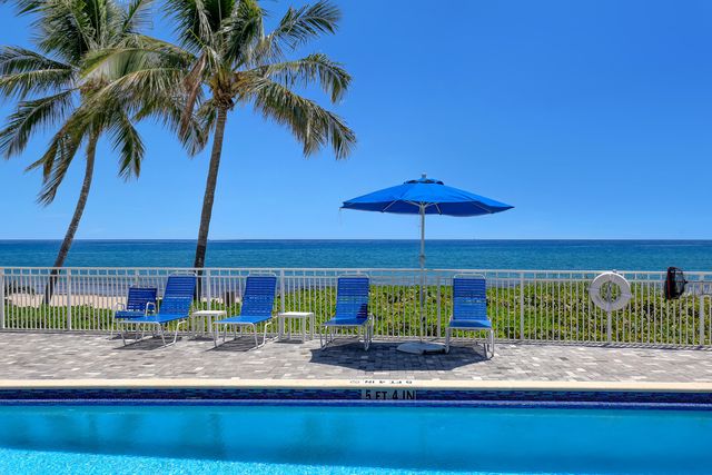 3221 S OCEAN Boulevard 302, Highland Beach, FL 33487