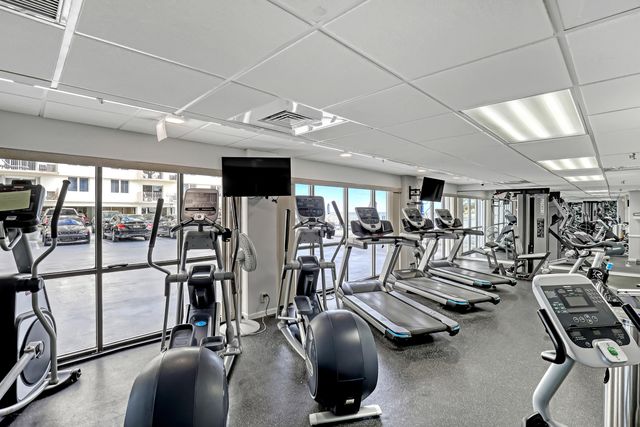 3221 S OCEAN Boulevard 302, Highland Beach, FL 33487