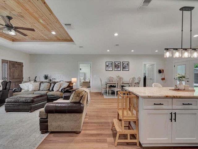 467 S Fm 1194, Hudson, TX 75904