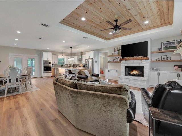 467 S Fm 1194, Hudson, TX 75904