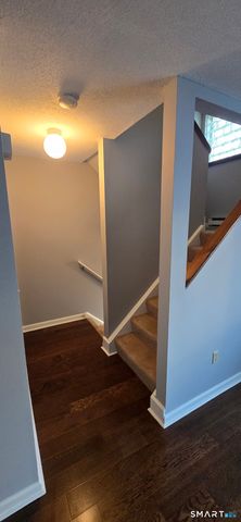 925 Oronoke Road 12C, Waterbury, CT 06708