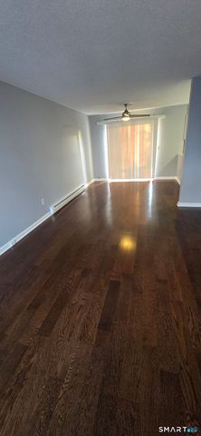 925 Oronoke Road 12C, Waterbury, CT 06708